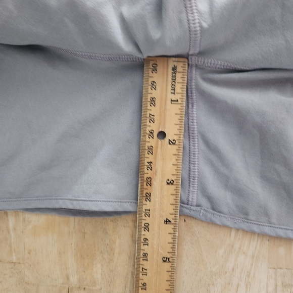 Lululemon Hotty Hot Short - Picture 11 of 13